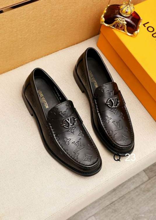 Picture of Louis Vuitton Shoes _SKULVsz38-45HY011313154